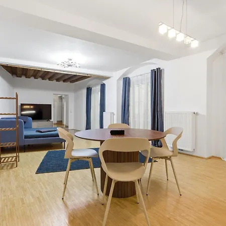 Alpena Homes, Zentrum, Sehr Geraeumig, Kueche Apartment Linz